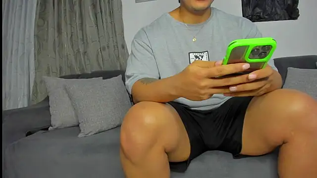 boys blackandwhite online show from 05-19-26, 10:50
