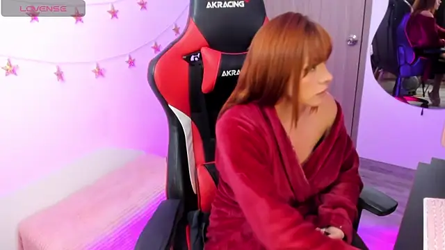 LindaSilverstone online show from 10-25-25, 07:25