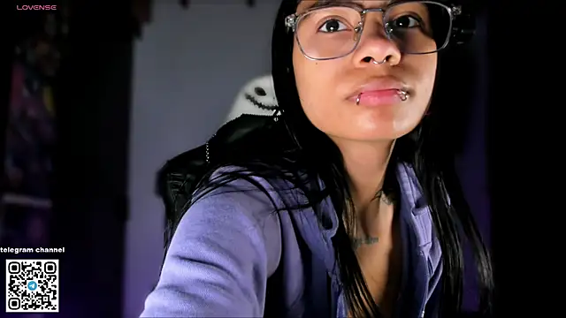 sofiafenty online show from 12-19-25, 11:01