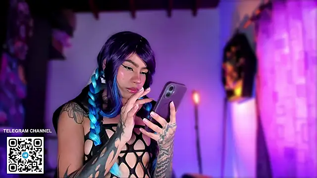 sofiafenty online show from 04-15-26, 05:28