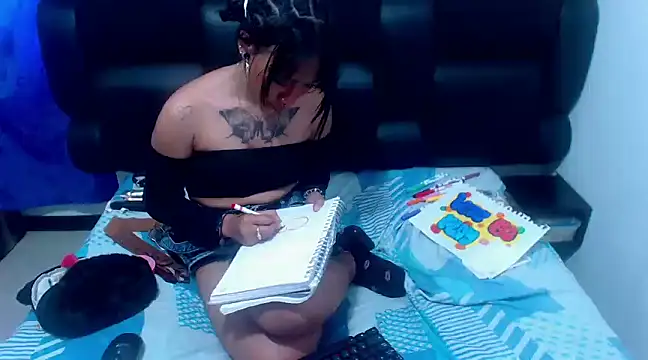 Snapshot of XxxReinaSexyBodyxxX777 chatting on 03-10-25, 04:35 XxxReinaSexyBodyxxX777 online show from 03-10-25, 04:35