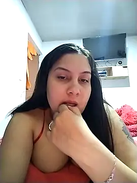 esmeralda jadees online show from 04-30-26, 02:13