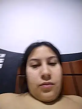 esmeralda jadees online show from 05-05-26, 01:47