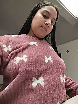 esmeralda jadees online show from 07-12-26, 04:19