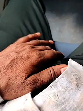 himvilohi08 online show from 09-18-25, 04:59