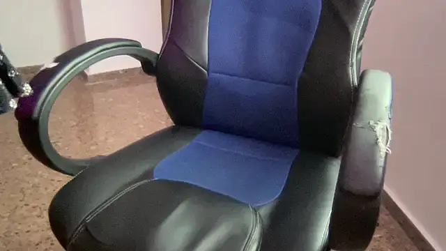 Martinassy online show from 12-19-25, 02:41