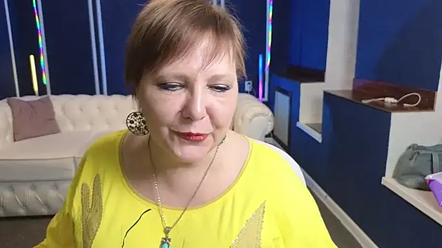Snapshot of Kira_Kenet chatting on 03-11-25, 09:04 Kira Kenet online show from 03-11-25, 09:04