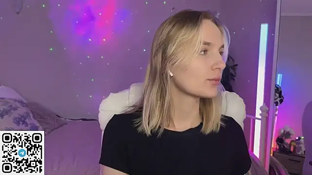 Snapshot of _Vikky_Moon_ chatting on 07-01-26, 12:33 Vikky Moon online show from 07-01-26, 12:33