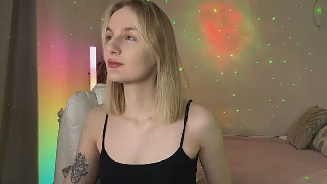  Vikky Moon  online show from 05-14-26, 12:51