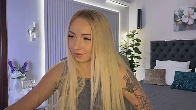 OhMyEmma online show from 10-01-25, 01:33