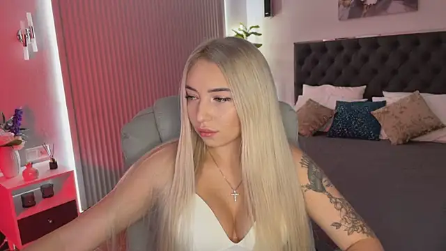 OhMyEmma online show from 09-22-25, 01:11