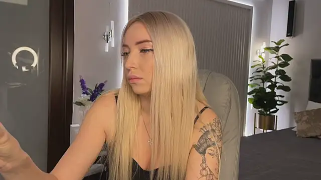 OhMyEmma online show from 01-14-26, 01:20