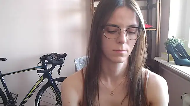 love megi online show from 03-03-26, 02:24