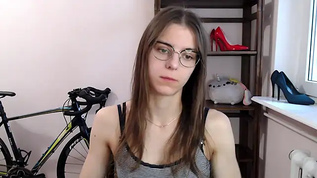 love megi online show from 12-21-25, 07:32