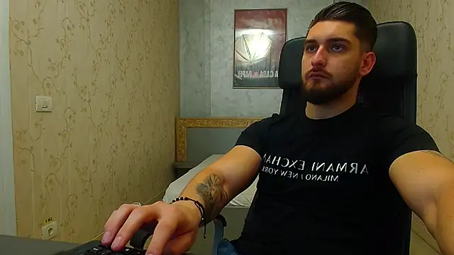 Snapshot of MatiasDean chatting on 10-16-25, 10:23 MatiasDean online show from 10-16-25, 10:23
