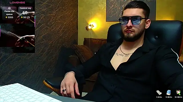 Snapshot of MatiasDean chatting on 09-19-25, 04:49 MatiasDean online show from 09-19-25, 04:49