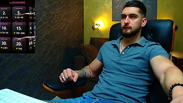 Snapshot of MatiasDean chatting on 09-29-25, 04:52 MatiasDean online show from 09-29-25, 04:52