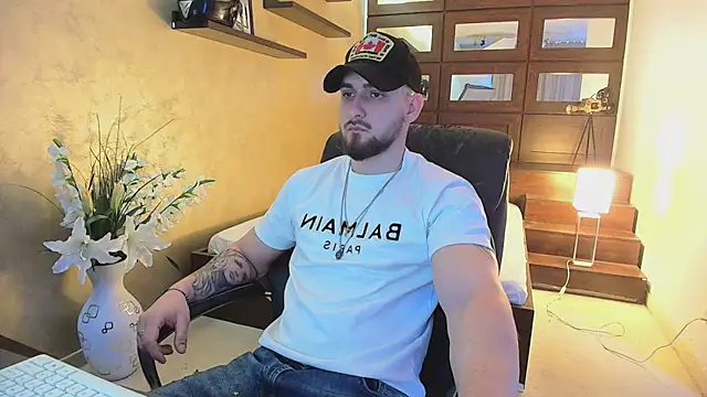 Snapshot of MatiasDean chatting on 03-21-25, 05:54 MatiasDean online show from 03-21-25, 05:54