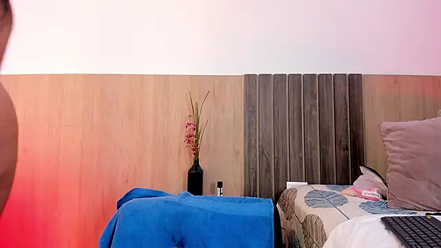  SamantaGomez online show from 10-31-25, 08:11