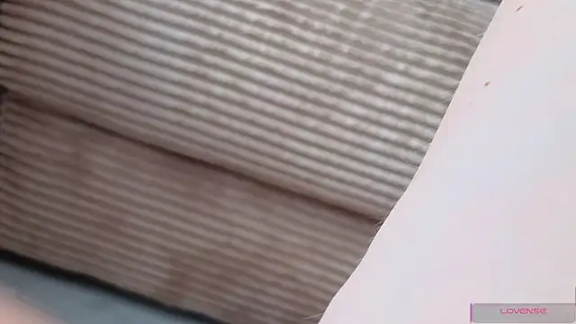 Kira mindnes online show from 05-21-26, 06:22