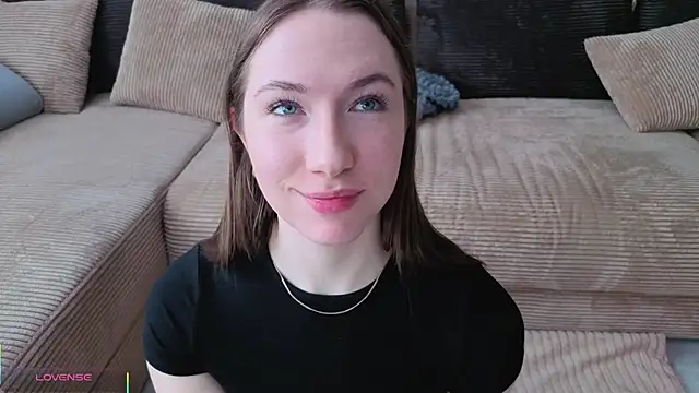 Kira mindnes online show from 04-19-26, 06:25
