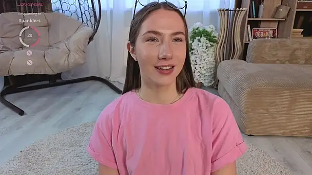 Kira mindnes online show from 11-15-25, 06:17