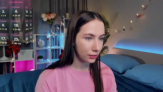 Kira mindnes online show from 03-14-25, 07:34