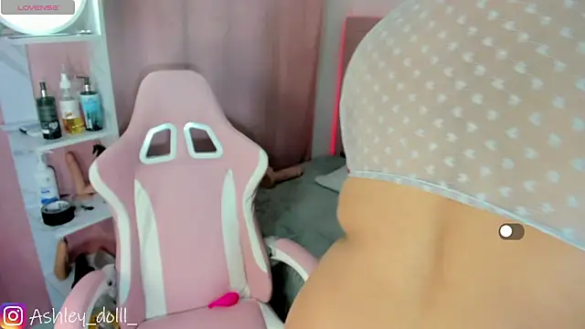 Ashley dolll online show from 11-26-25, 09:04