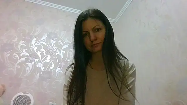 AliseWats online show from 02-18-26, 04:47