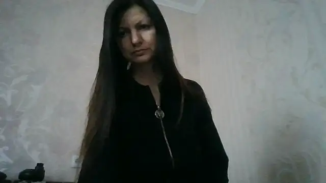 AliseWats online show from 09-29-25, 02:12