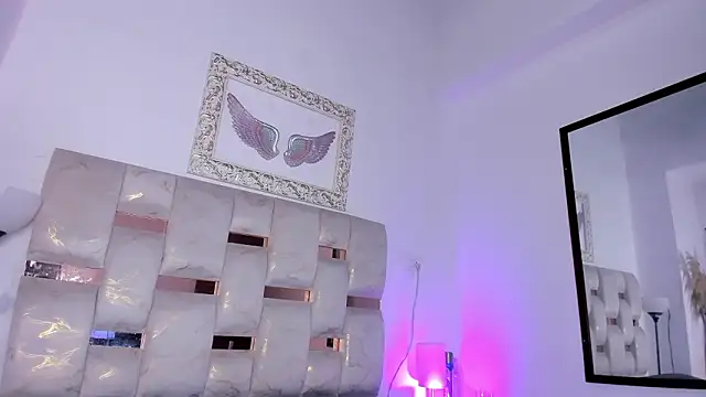 Lola Blondie online show from 02-14-26, 11:43