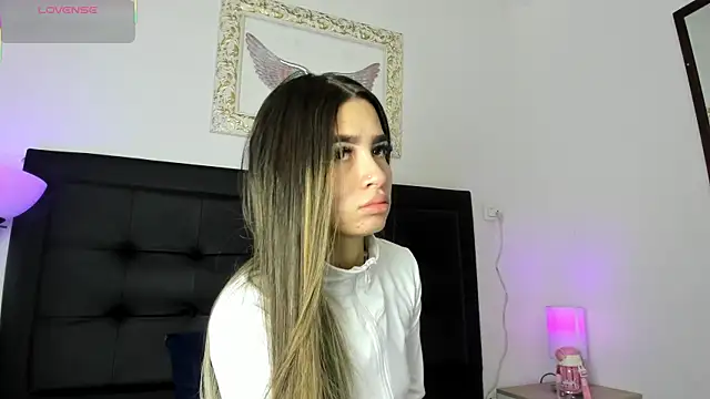 Lola Blondie online show from 09-17-25, 12:07