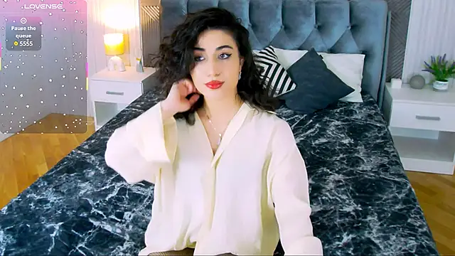 Maya Rogerss online show from 03-18-26, 02:41