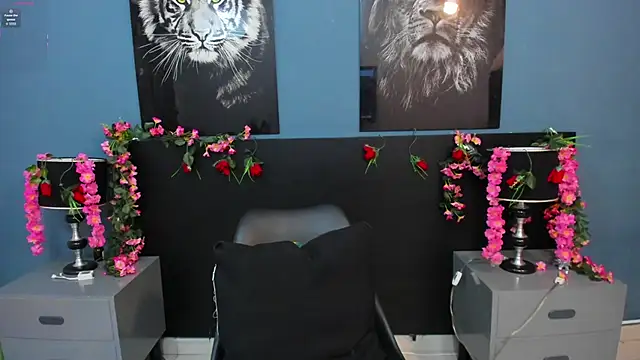 SophiaQueens online show from 02-13-26, 08:20