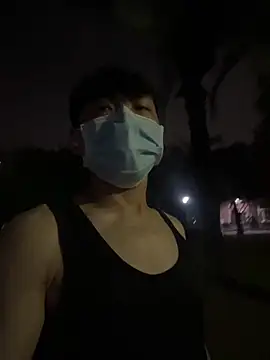 chipboo online show from 10-08-25, 04:19