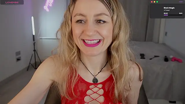   Milana     online show from 02-28-26, 10:42