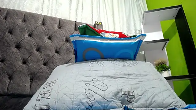 ANA-BULLOCK- online show from 12-02-25, 11:56