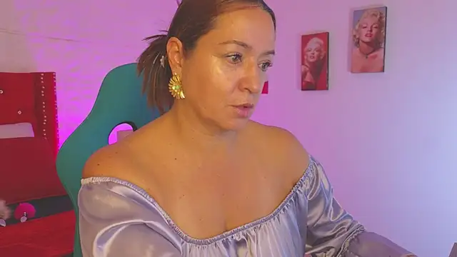 Snapshot of weet_Evans___ chatting on 09-17-25, 03:08 weet Evans online show from 09-17-25, 03:08