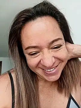 Snapshot of weet_Evans___ chatting on 10-17-25, 06:53 weet Evans online show from 10-17-25, 06:53