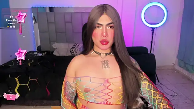 Sophie whitexxx online show from 07-16-26, 01:46
