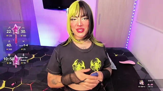 Sophie whitexxx online show from 04-21-26, 08:10