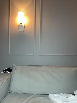 Lolitamay online show from 10-31-25, 10:05