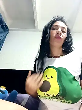 DaphneRosses online show from 03-26-26, 02:04