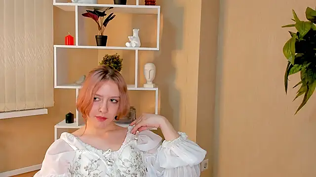 EsmeDecoursey online show from 03-09-25, 06:11