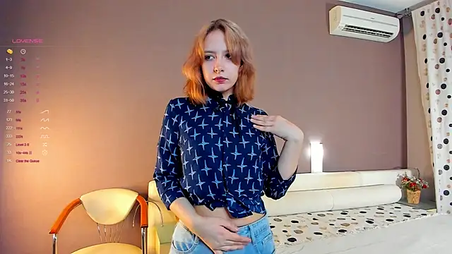 EsmeDecoursey online show from 03-18-25, 03:22