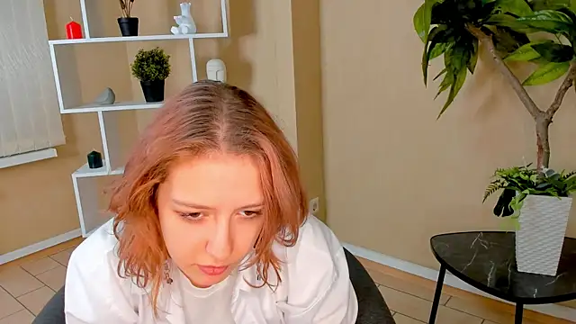 EsmeDecoursey online show from 03-08-25, 08:14