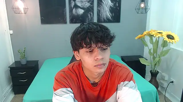 Snapshot of Draco_collins chatting on 03-20-25, 03:13 Draco collins online show from 03-20-25, 03:13