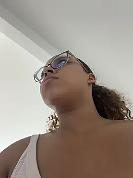 AlesiaCooper online show from 05-22-26, 02:20