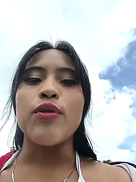 bella warzon online show from 11-12-25, 05:50