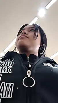 bella warzon online show from 02-17-26, 03:42